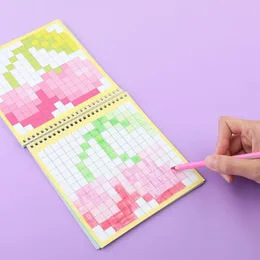 חוברת צביעה פיקסלים - טופ מודל