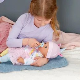 בובת תינוקת בייבי בורן 43 ס"מ - אמה עם חד קרן