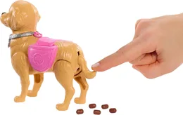 בובת ברבי מטיילת עם הכלבלב